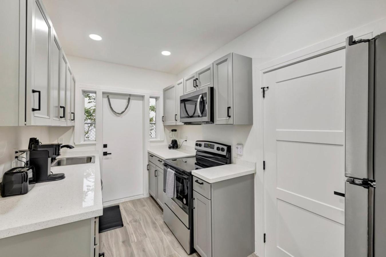 Apartment Banyan St. 1br 1ba Off Olas - Steps To Fort Lauderdale