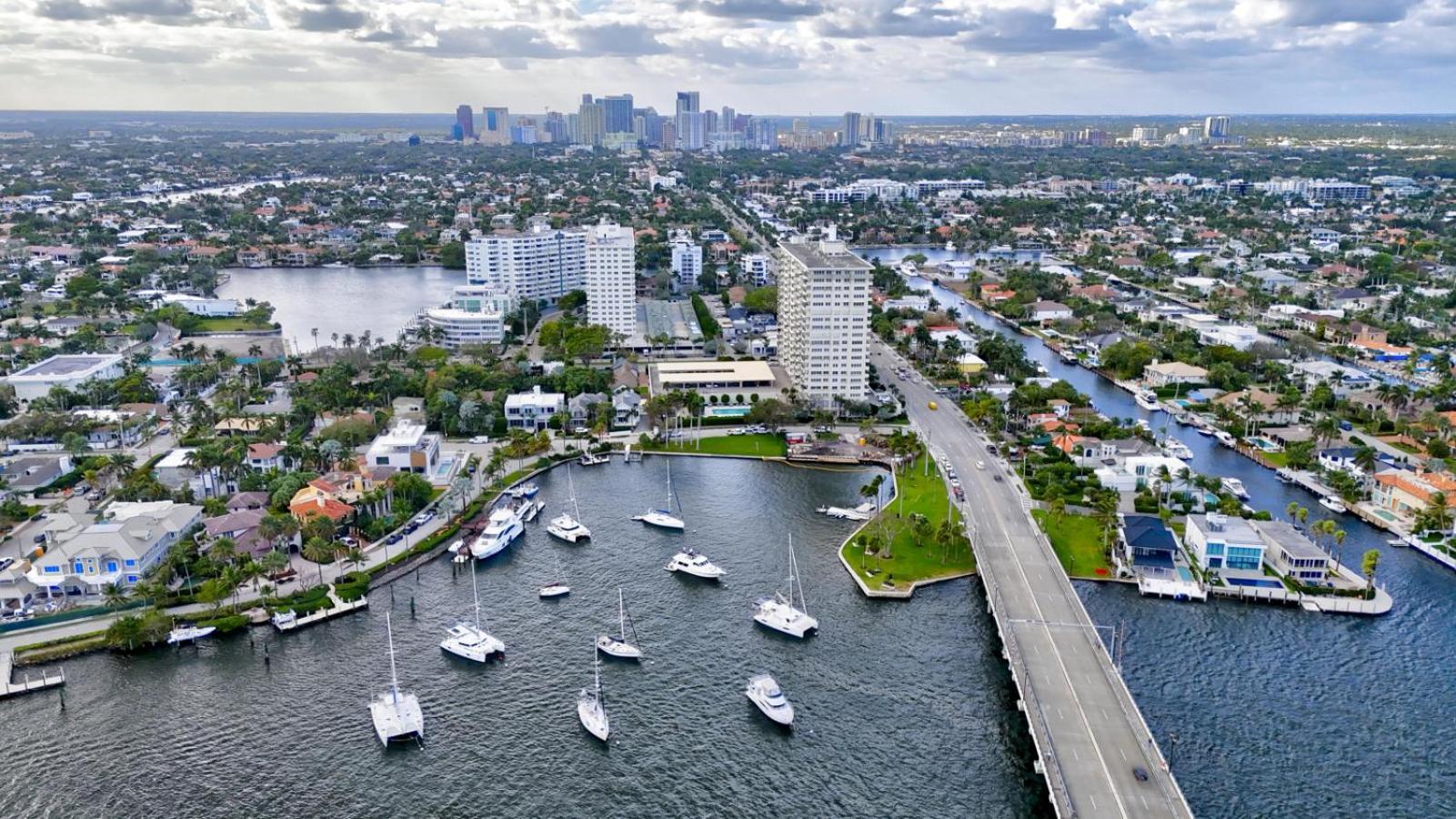 Apartment Banyan St. 1br 1ba Off Olas - Steps To